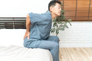 慢性腰痛の男性